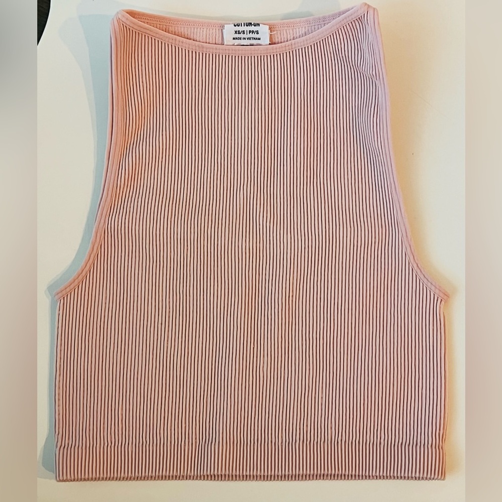 Cotton On pink ribbed cropped seamless tank XS/S